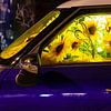 Sonnenblumen im Auto von Evert Jan Luchies