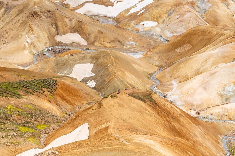 Kerlingarfjöll een bergketen in het binnenland van IJsland van Menno Schaefer