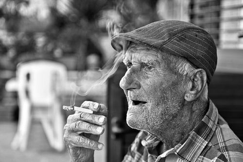 Smoking, Sicilian man in Giardini Naxos