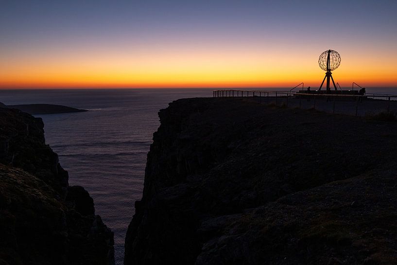 Zonsondergang op Noordkaap in Noorwegen. van Menno Schaefer
