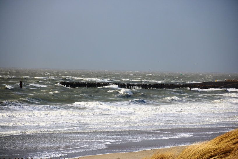 Weskapelle in de storm by Wendy Hilberath