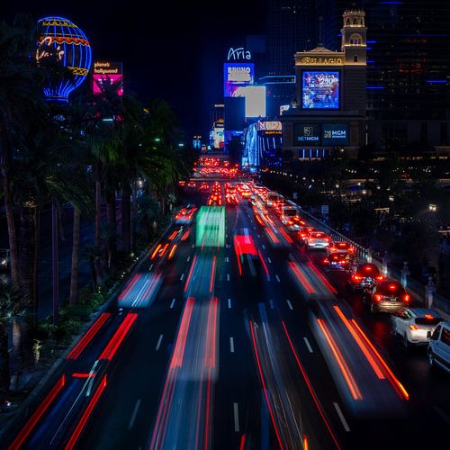 Traînées lumineuses sur le Strip de Las Vegas