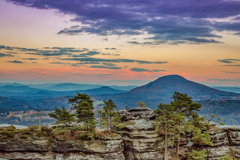 Farben der Stille – Abend über den Felsen der Böhmischen Schweiz von Fototante