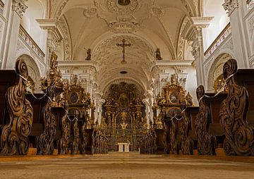 Interieur van een kerk van Gottfried Carls