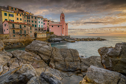 Tellaro zwischen Felsen und Meer | Ligurische Küste, Italien