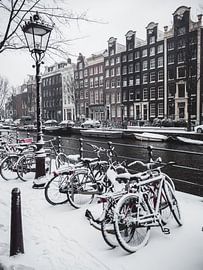 Amsterdam covered in snow by Steven Schmitz
