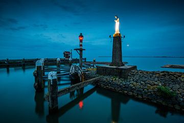 Volendam - photo d'ambiance du port en soirée sur Keesnan Dogger Fotografie