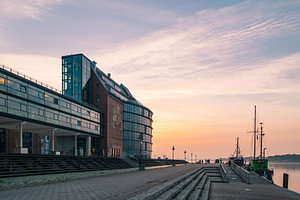 Blick auf die Silohalbinsel in Rostock