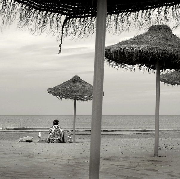 Valencia Beach Life 01 by Fons Bitter