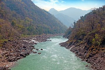 Der heilige Fluss Ganges in Indien bei Laxman Jhula von Eye on You