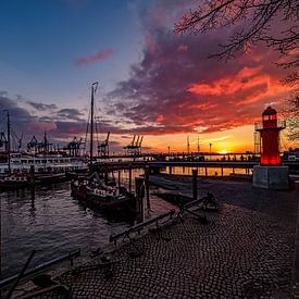 2016-02-28 LMuseumshafen mit Leuchturm Övelgonnne von Joachim Fischer