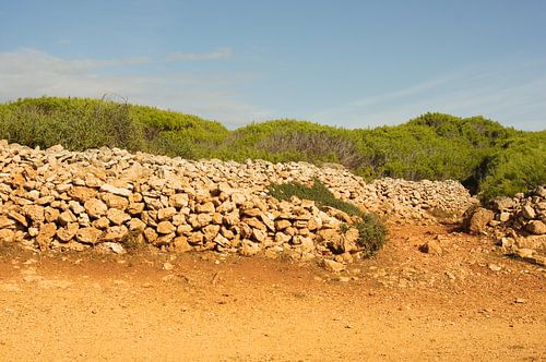 Stenen muur op Isola di Favignana, Sicilië