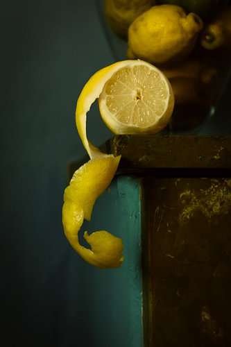 curled lemon zest