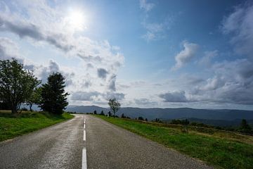 Frankrijk - Links afslaan van route de cretes door bergen van frankrijk van adventure-photos