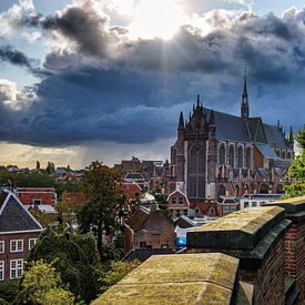 Storm boven de Hooglandse Kerk, Leiden