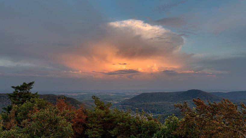 Glutwolke 16:9 Version von Uwe Ulrich Grün