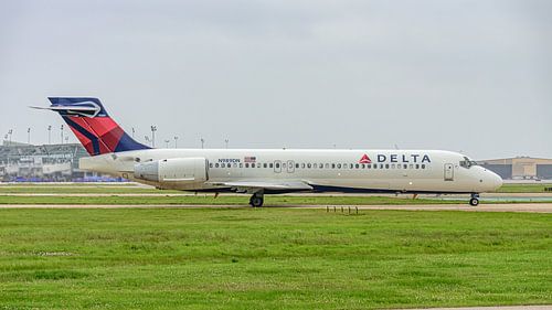 Taxi du Boeing 717-200 de Delta Air Lines.