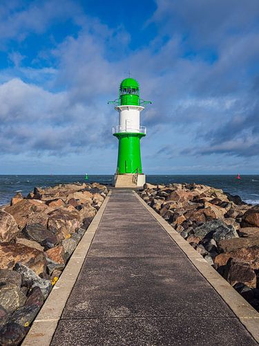 Pier aan de Oostzeekust in Warnemünde