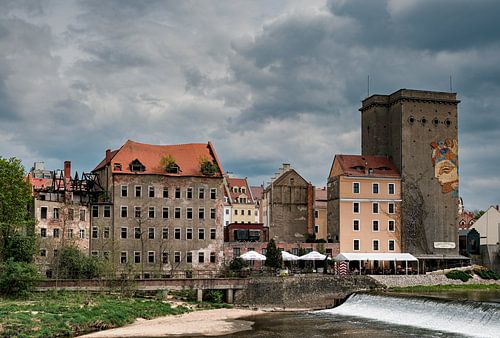 Edge of Time. Gebouwen in verval.