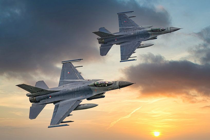 F-16 Fighting Falcon by Gert Hilbink