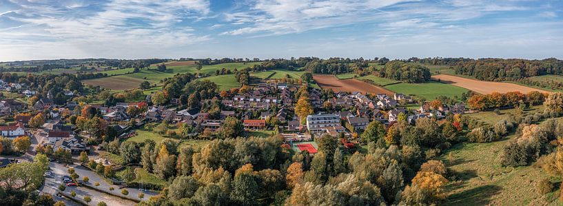 Panorama aérien de Slenaken dans le sud du Limbourg par John Kreukniet