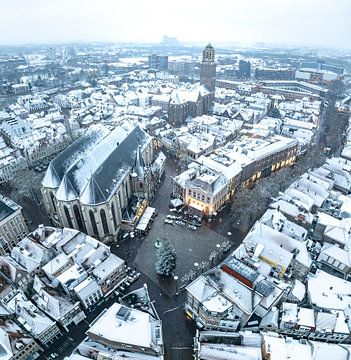 De binnenstad van Zwolle tijdens een koude winterochtend van Sjoerd van der Wal Fotografie