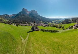 Kirche Sankt Valentin, Seis am Schlern, Tyrol du Sud - Alto Adige, Italie sur Rene van der Meer