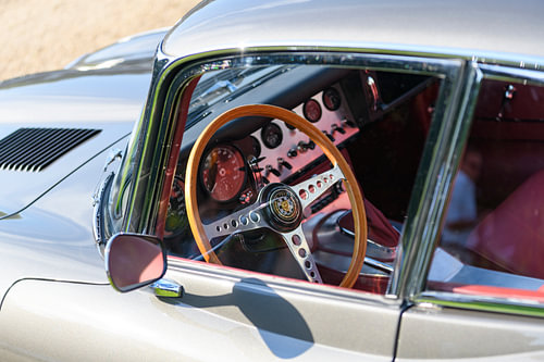 Jaguar E-Type coupé dashboard