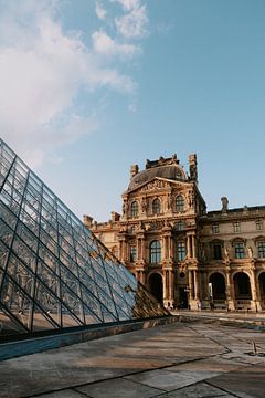 Louvre - Parijs by Day I van MADK