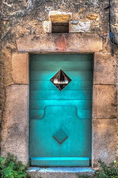 la porte bleue sur Cliff d'Hamecourt