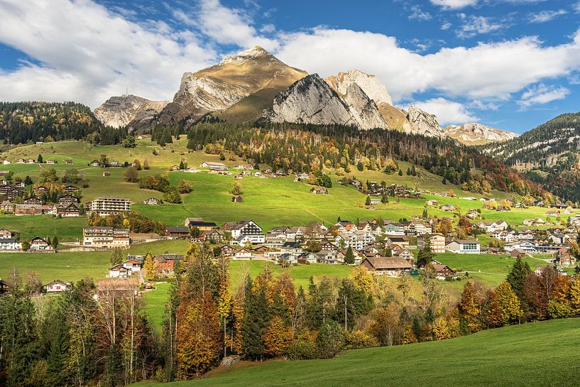 Blick auf Wildhaus und das Alpsteingebirge in der Schweiz von Conny Pokorny