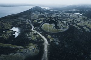 Durch die Wildnis: Islands Vulkanlandschaft von oben