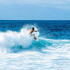Surfers Paradise Tenerife by Pat Ronopawiro