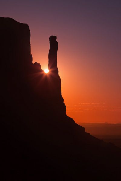 Sonnenaufgang im Monument Valley von Henk Meijer Photography