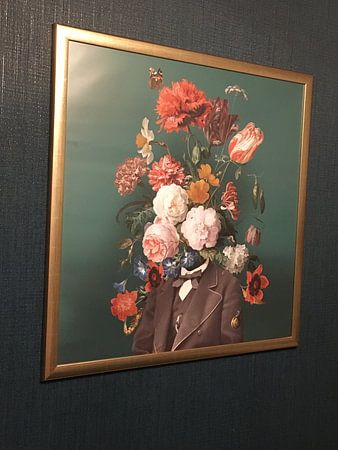 Autoportrait avec des fleurs 3