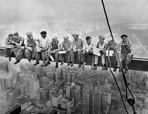Lunch atop a Skyscraper