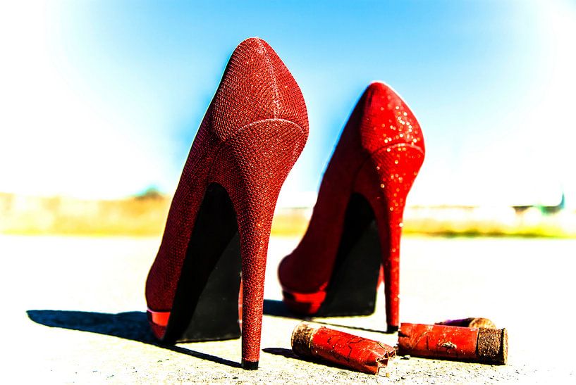 off the catwalk [hunting men] by Norbert Sülzner