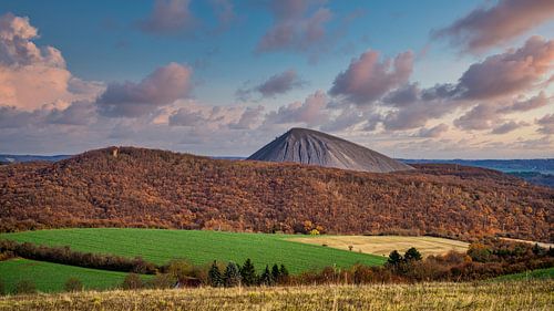 Uitzicht op de Moltkewarte, een uitkijktoren bij Sangerhausen