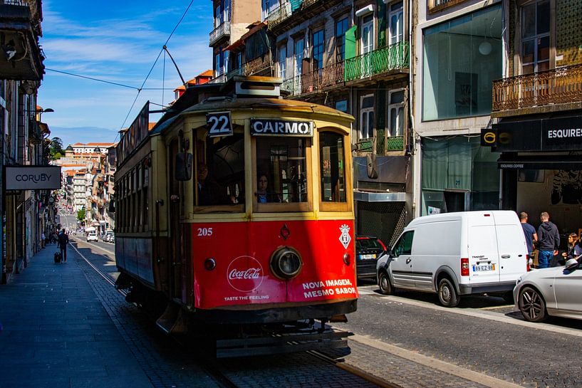 Porto by Hello Pompoyo