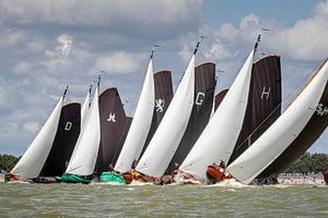 Start mit Renn-Skûtsjes