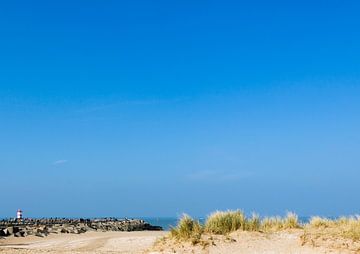 Scheveningen, naast de Noordpier van Arend Bloemink