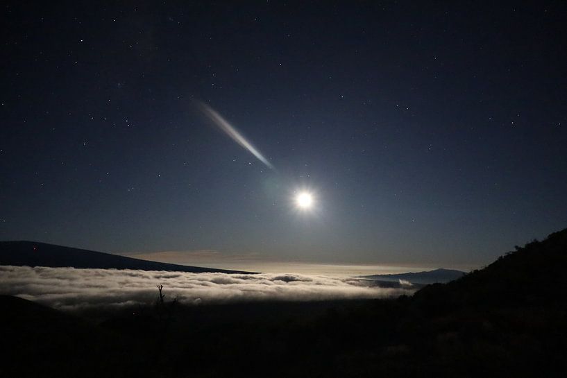 Moon above the clouds by G. van Dijk