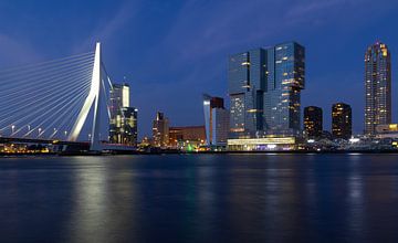 Kop van Zuid - Rotterdam by night van Bram Lubbers