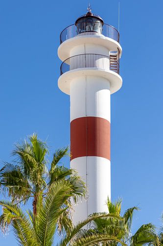 De vuurtoren van Rota (Faro de Rota) Cádiz, Andalusië, Spanje