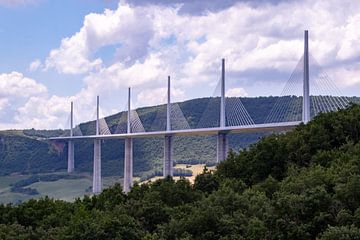 Viaduct van Millau in Frankrijk van Ingrid van Sichem