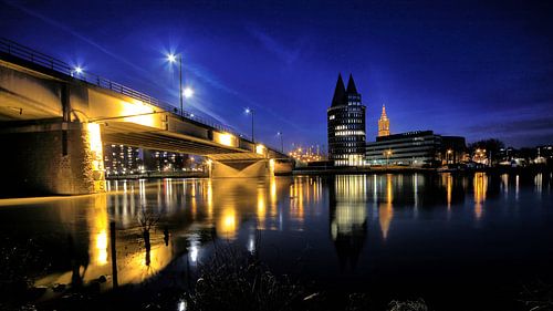 Roermond bij nacht