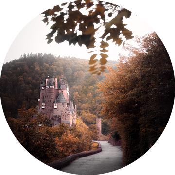 Middeleeuws kasteel in herfst sferen | Duitsland | travelphotography | Burg Eltz