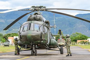 Colombiaanse legerhelikopter Mil Mi-17V5. van Jaap van den Berg