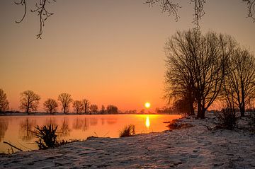 Cold sunrise on the Maas near Grave by Jan Hoekstra