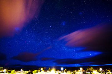 Sterrenhemel en melkweg boven Wanaka, Nieuw Zeeland van RB-Photography